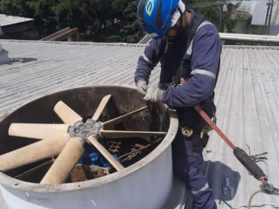 Limpeza de duto e exaustores em Três Pontas Limpeza de duto e exaustores em Três Pontas