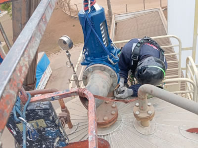 Manutenção de equipamentos em altura em Extrema Manutenção de equipamentos em altura em Extrema